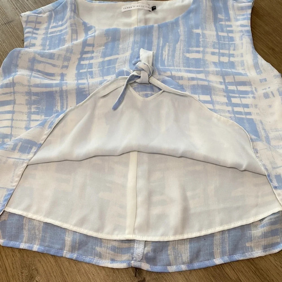 🌸Three Eighty Two sleeveless blouse with tie bottom size XS - Picture 4 of 10